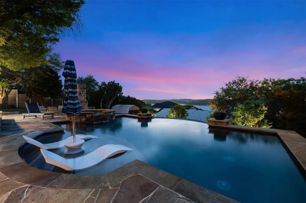18944 Peckham Drive Lago Vista, TX 78645