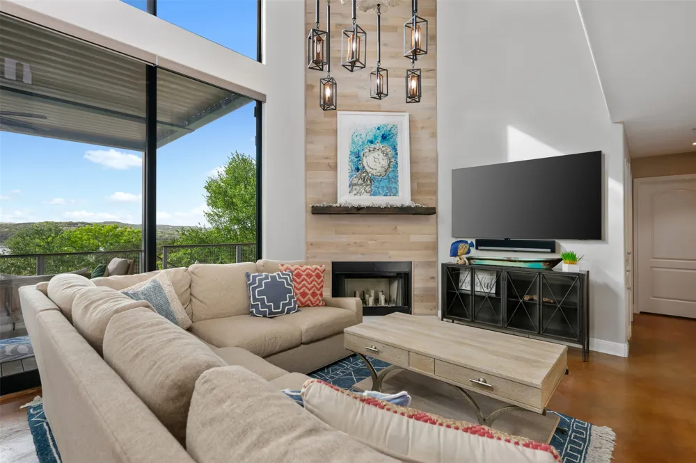 18944 Peckham Drive Lago Vista, TX 78645