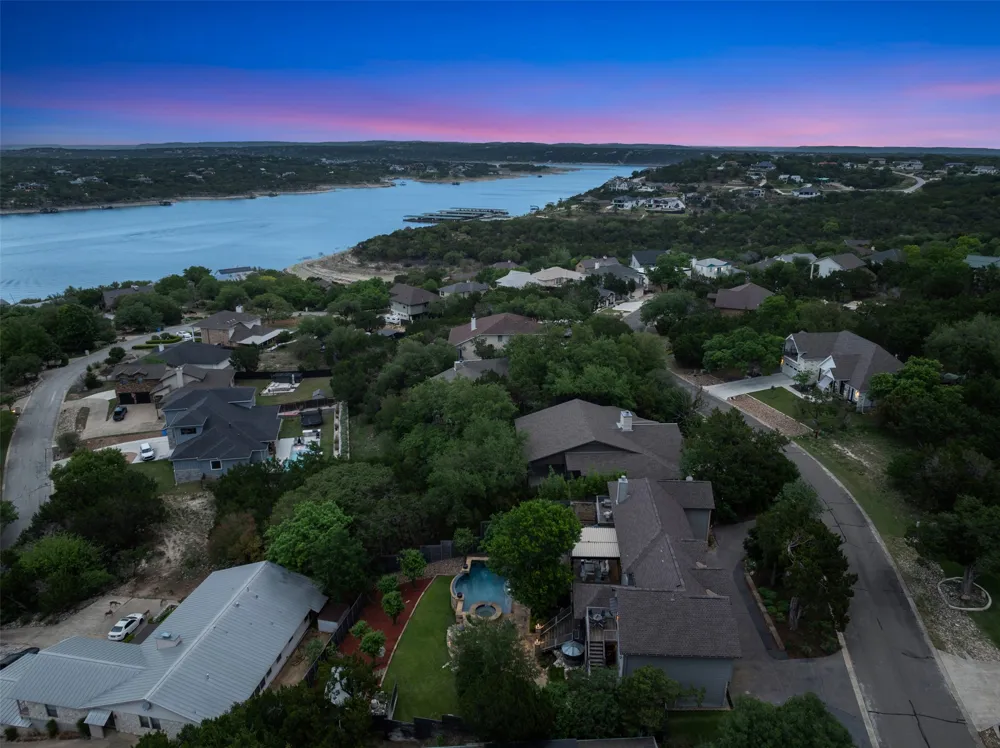 18944 Peckham Drive Lago Vista, TX 78645