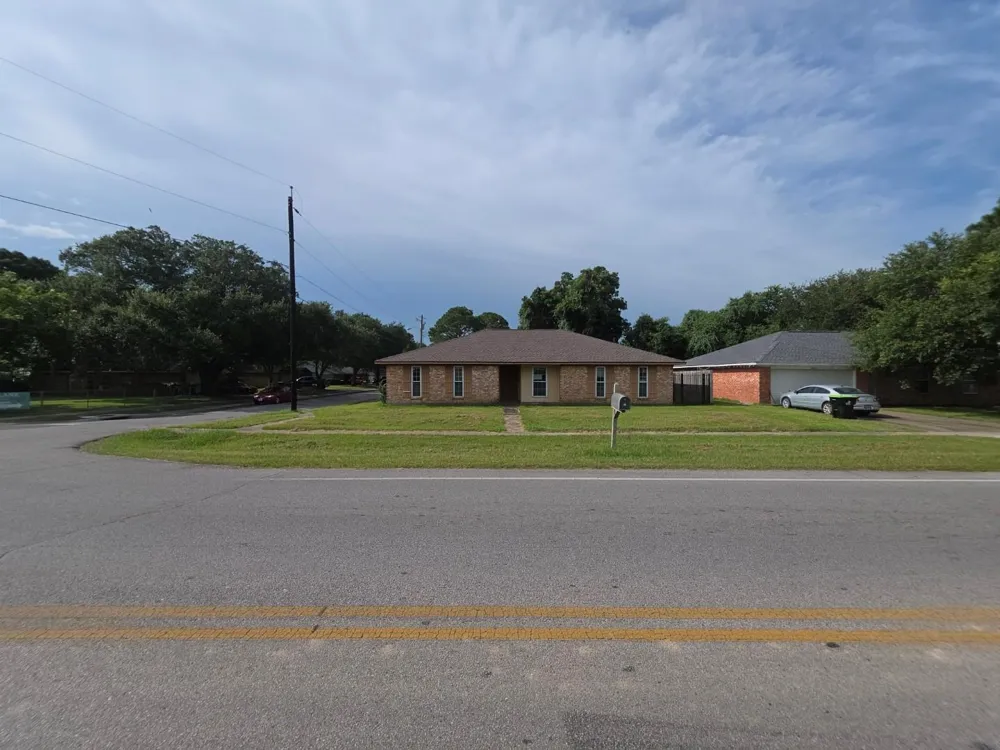2218 Hamman Road Bay City, TX 77414