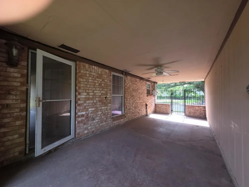 2218 Hamman Road Bay City, TX 77414