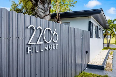 2206 Fillmore St #8
