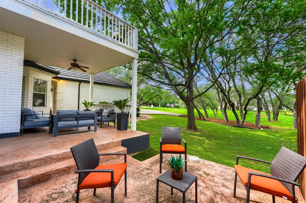 1918 Lakeway Boulevard Lakeway, TX 78734
