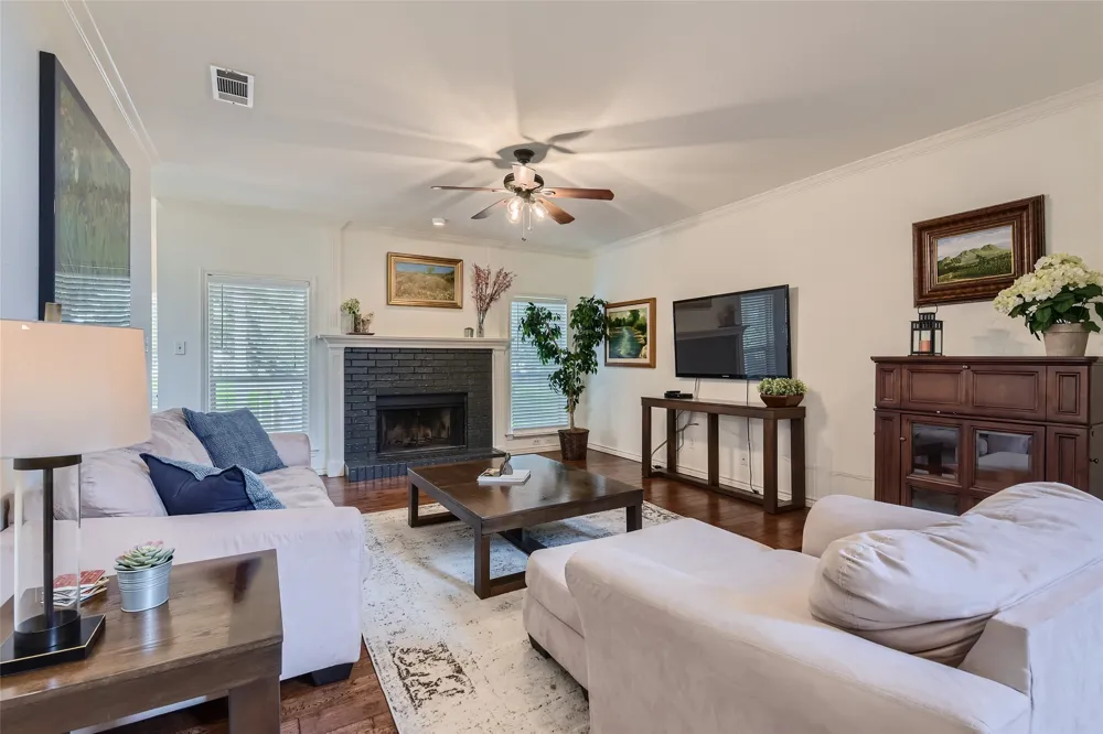 1918 Lakeway Boulevard Lakeway, TX 78734