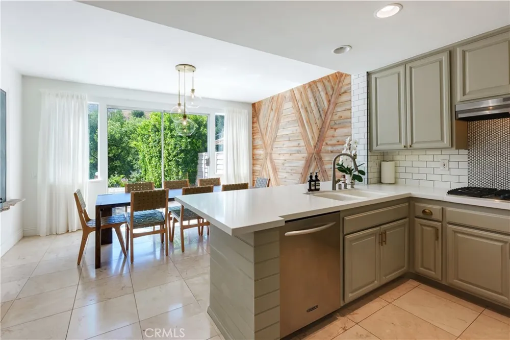 1151 Westcreek Lane Westlake Village, CA 91362