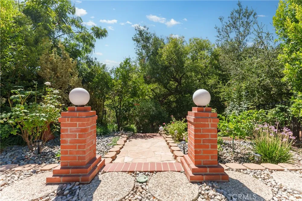 1151 Westcreek Lane Westlake Village, CA 91362