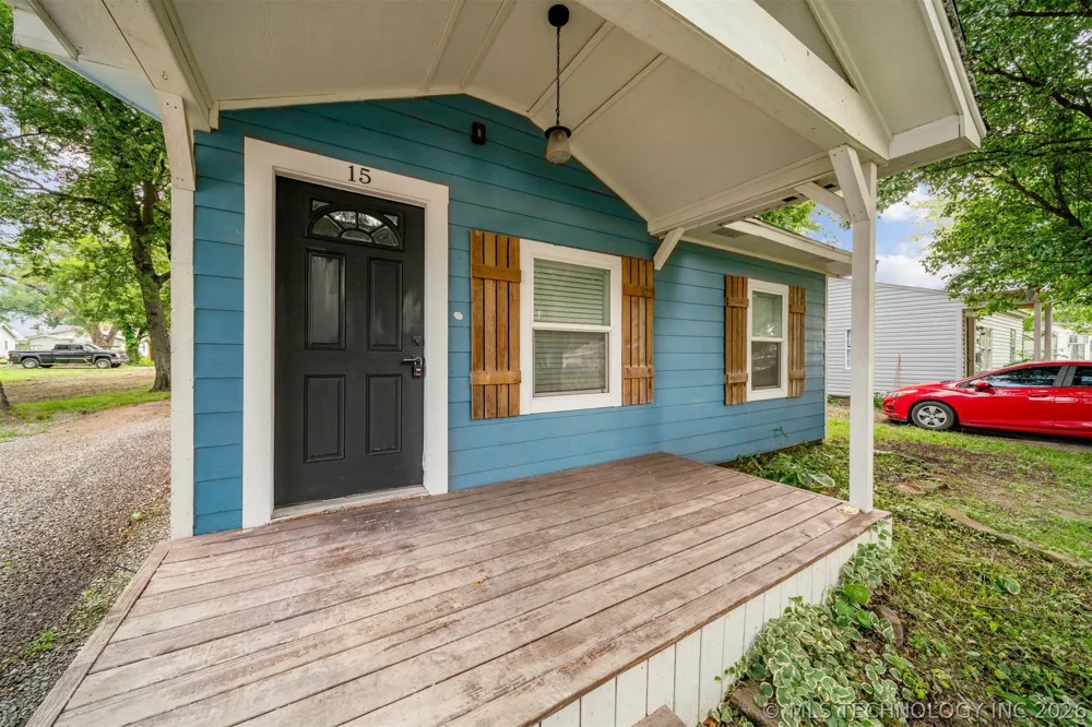15 S Mayes Street Pryor, OK 74361