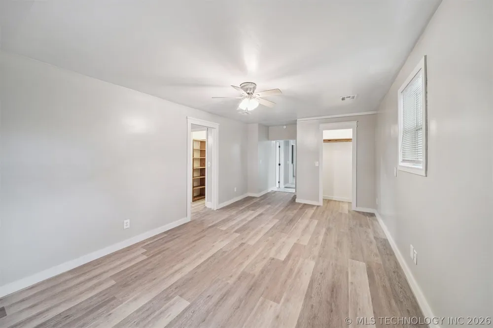 15 S Mayes Street Pryor, OK 74361