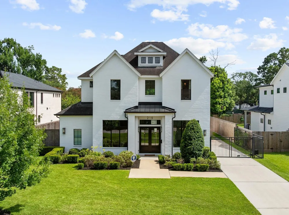 215 W 34th Street Houston, TX 77018