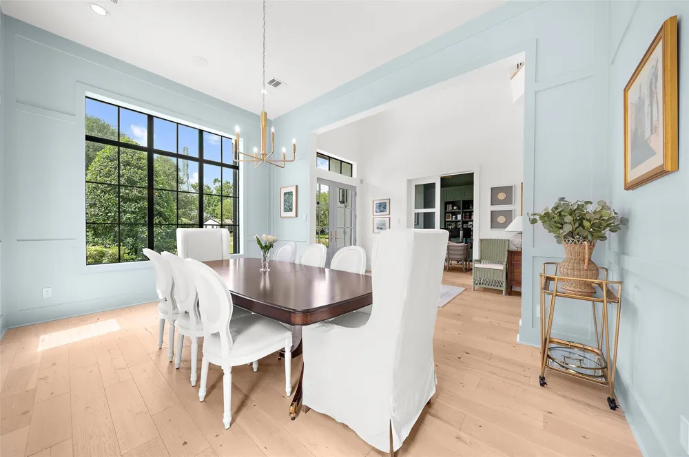215 W 34th Street Houston, TX 77018