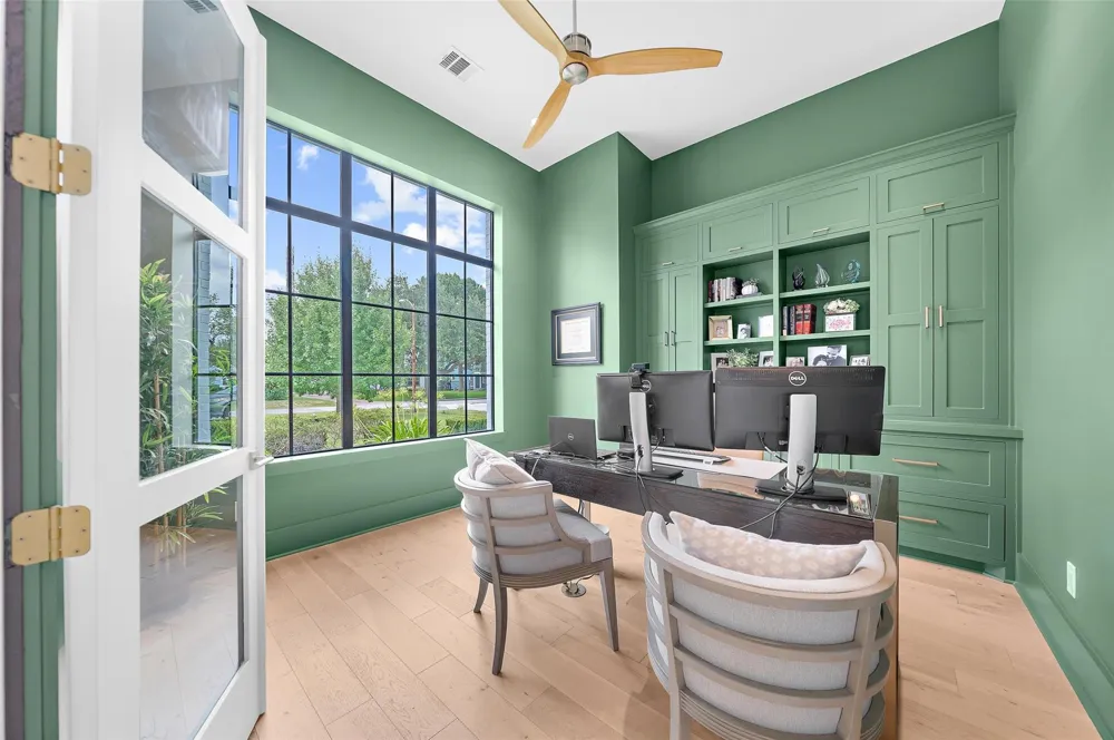 215 W 34th Street Houston, TX 77018