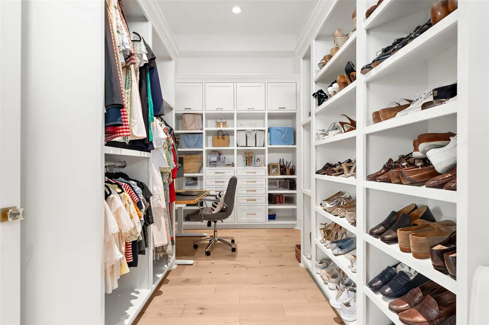 215 W 34th Street Houston, TX 77018