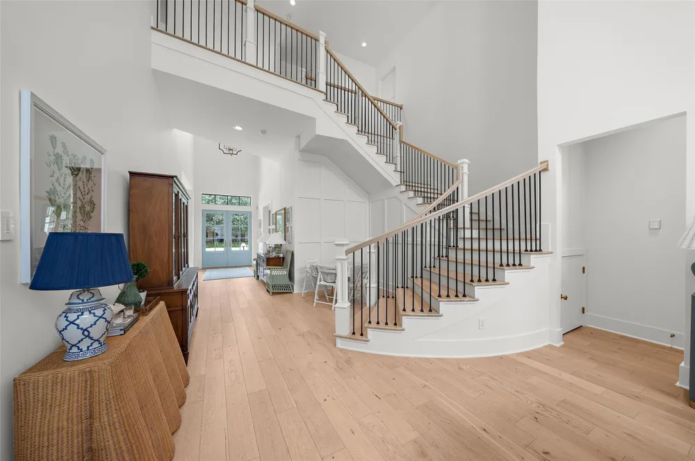 215 W 34th Street Houston, TX 77018
