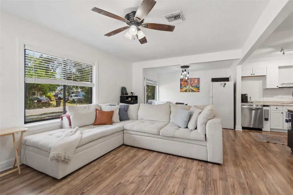 4924 45TH AVENUE St Petersburg, FL 33709