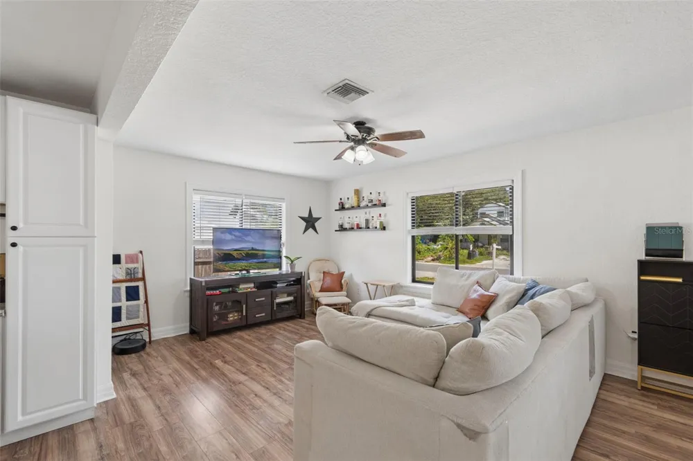 4924 45TH AVENUE St Petersburg, FL 33709
