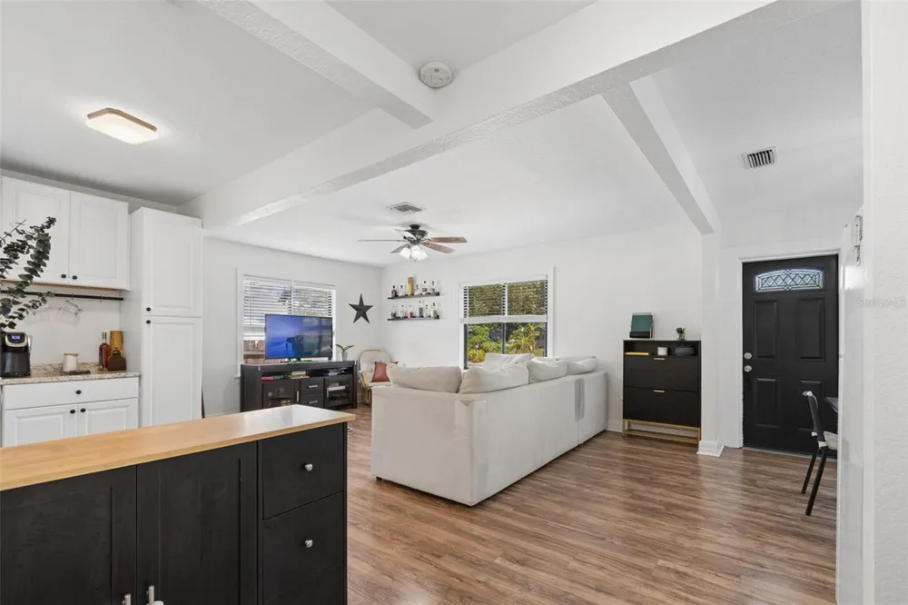 4924 45TH AVENUE St Petersburg, FL 33709