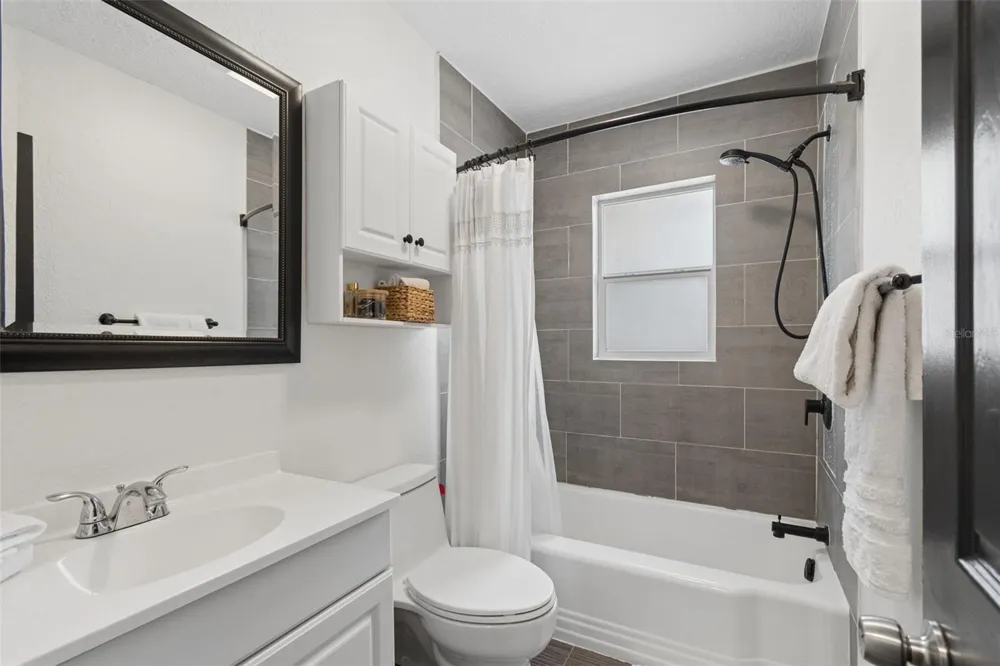 4924 45TH AVENUE St Petersburg, FL 33709