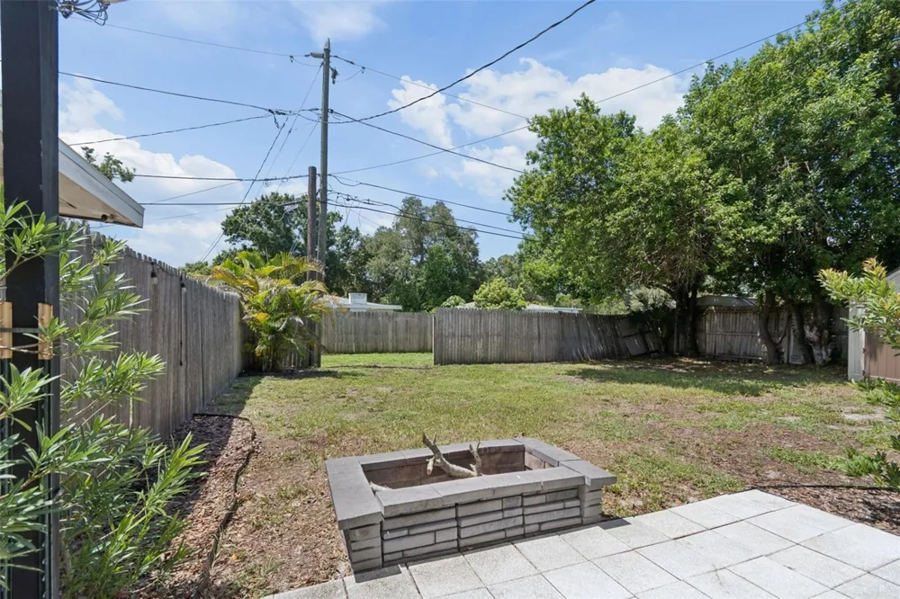 4924 45TH AVENUE St Petersburg, FL 33709