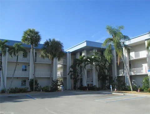 1624 Pine Valley Drive #217