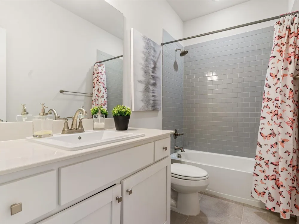 1815 Gresham Drive Farmers Branch, TX 75234