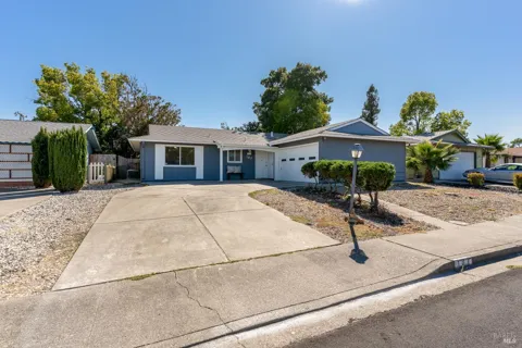 187 Isle Royale Circle