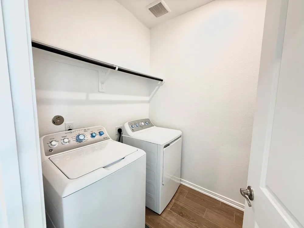 155 W Coralburst Loop Montgomery, TX 77316