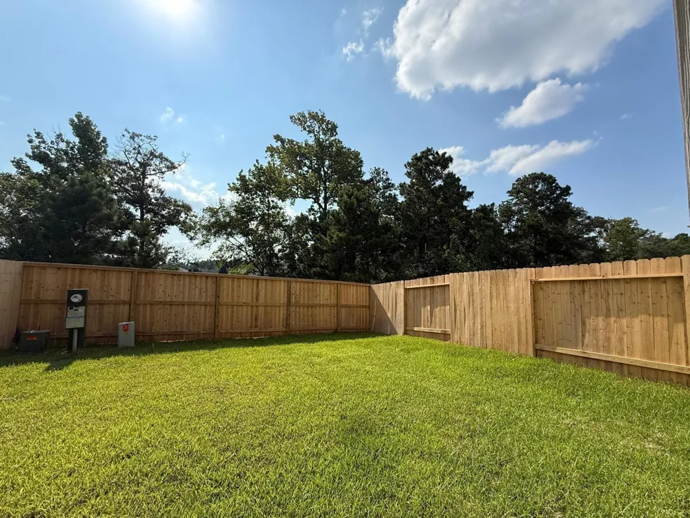 155 W Coralburst Loop Montgomery, TX 77316