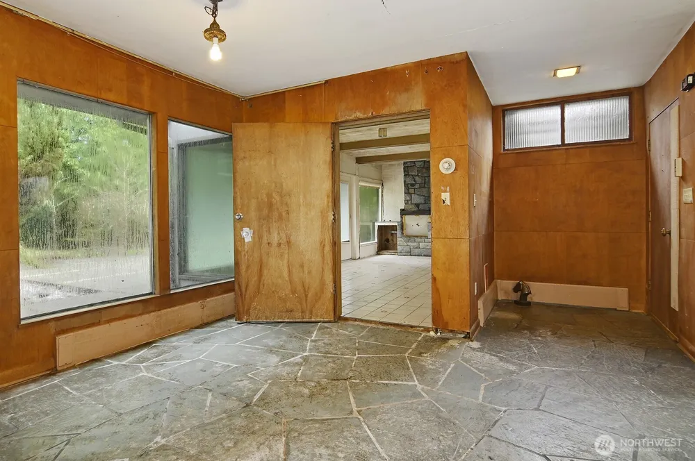 700 Reiten Road Kent, WA 98030