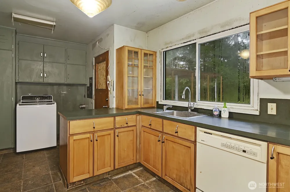 700 Reiten Road Kent, WA 98030