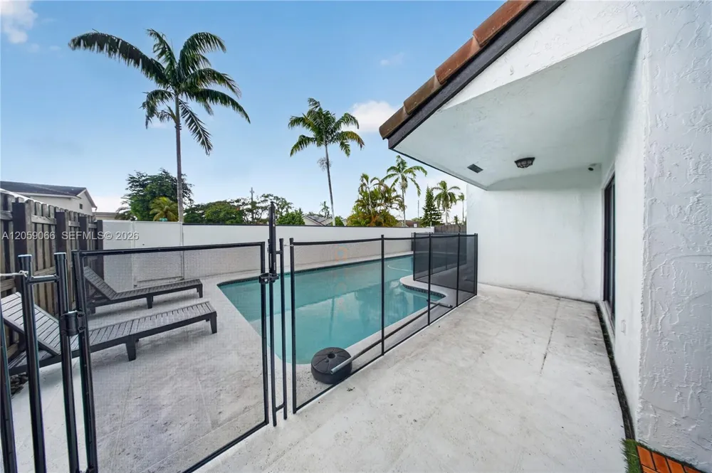 12510 SW 95th Ter Miami, FL 33186