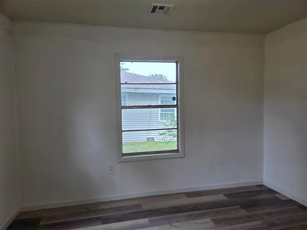 453 NE Elmhurst Avenue Bartlesville, OK 74006