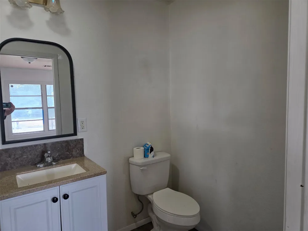 453 NE Elmhurst Avenue Bartlesville, OK 74006