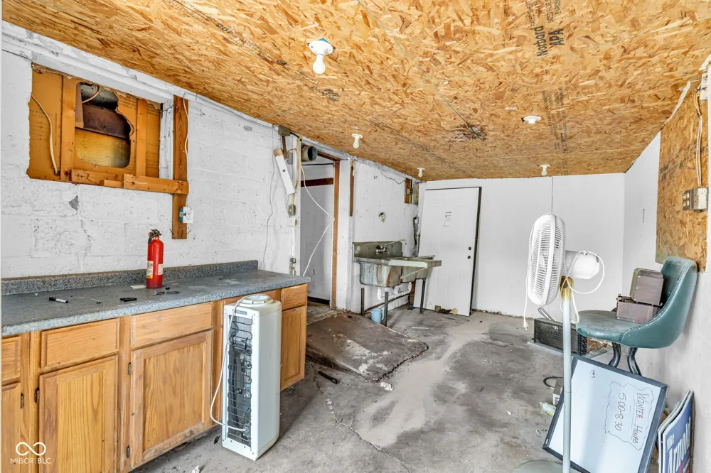 204 Meridian Street Roachdale, IN 46172