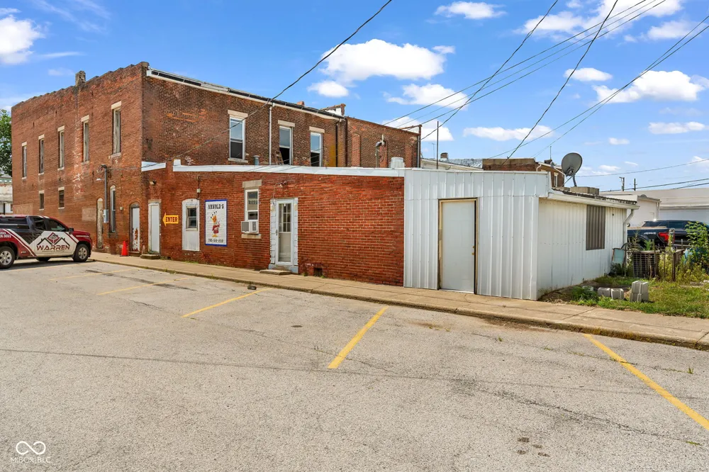 204 Meridian Street Roachdale, IN 46172