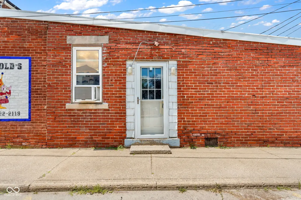 204 Meridian Street Roachdale, IN 46172