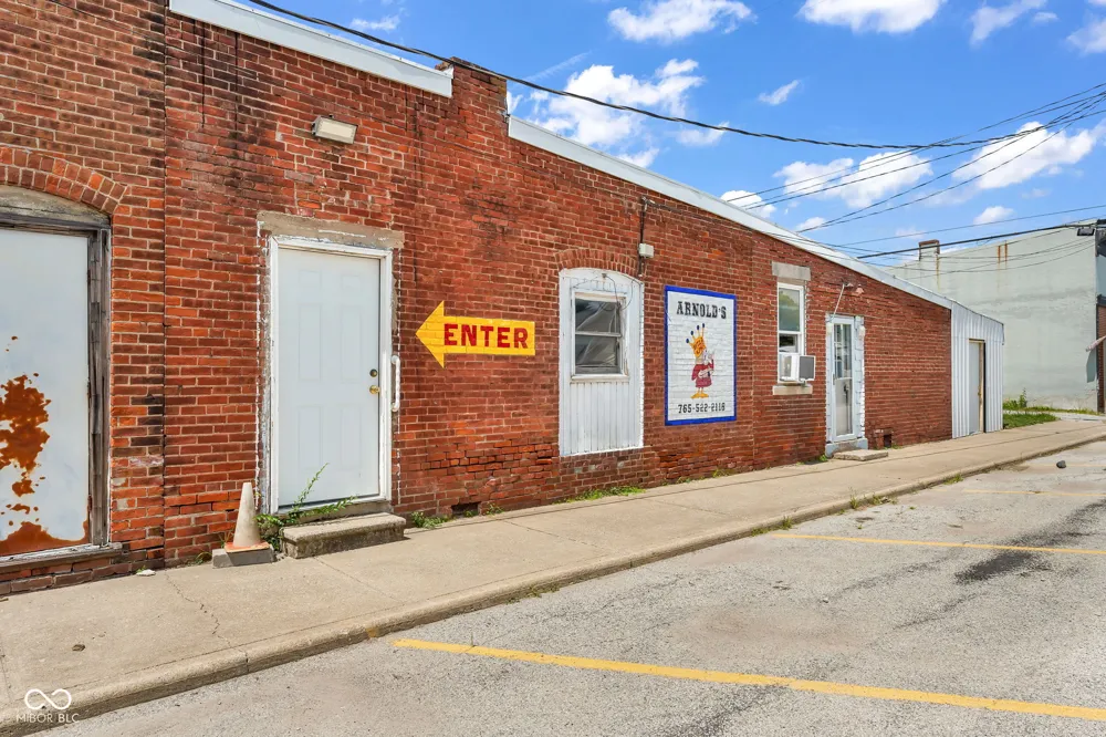 204 Meridian Street Roachdale, IN 46172