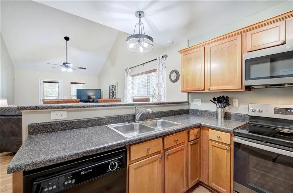 126 Oakview Passage Canton, GA 30114