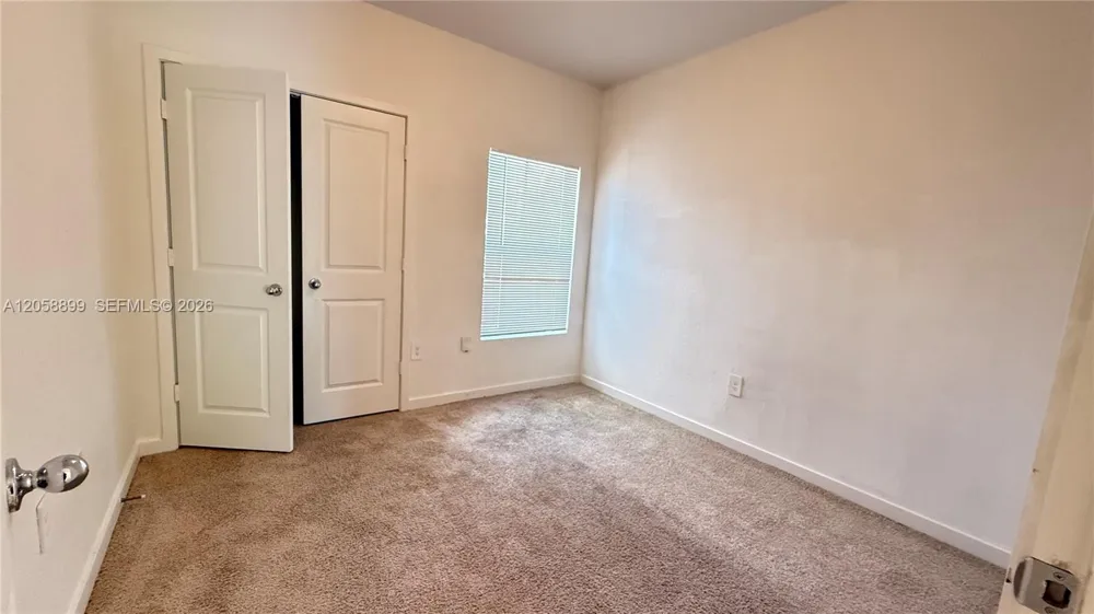 322 NE 1st Dr Florida City, FL 33034