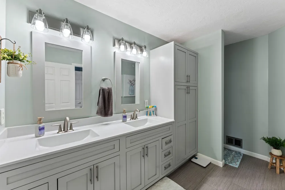 1208 Timber Way Stillwater, MN 55082