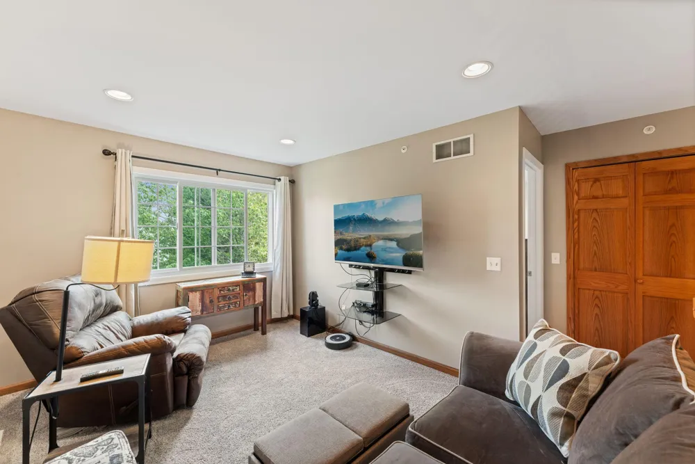 1208 Timber Way Stillwater, MN 55082