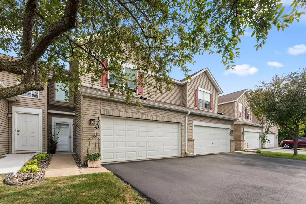 1208 Timber Way Stillwater, MN 55082