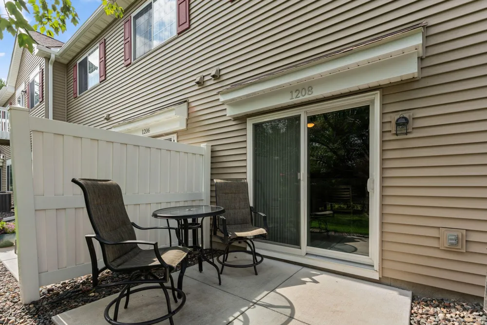 1208 Timber Way Stillwater, MN 55082