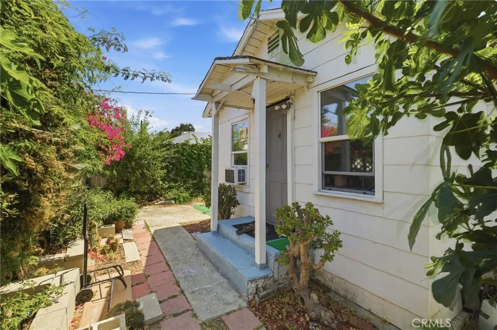 25545 Alliene Lomita, CA 90717