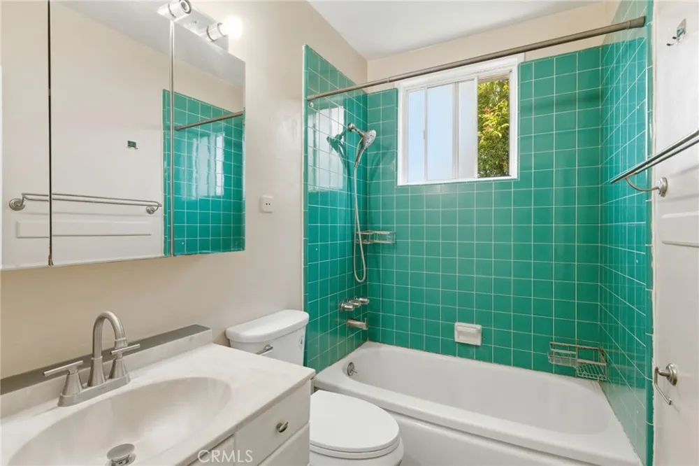 25545 Alliene Lomita, CA 90717