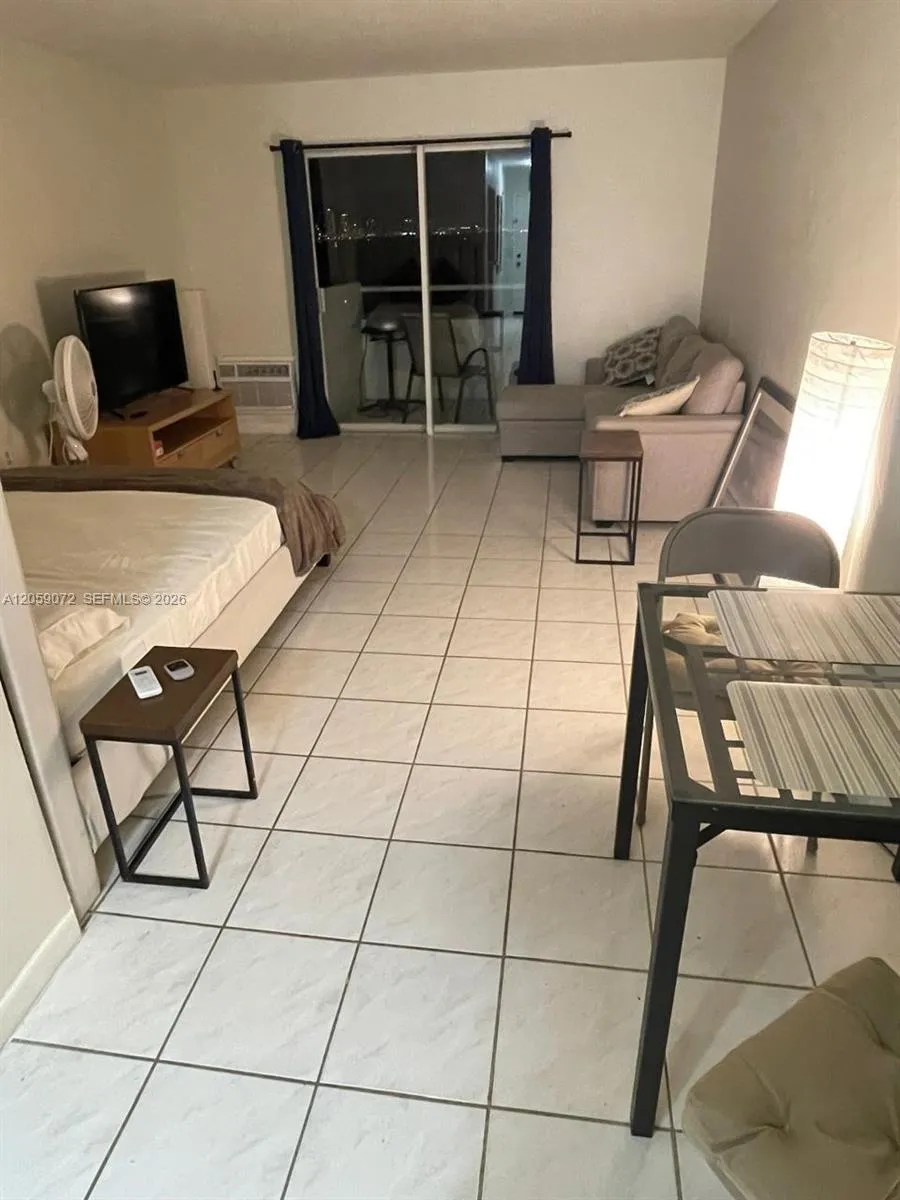7904 West Dr #1010 North Bay Village, FL 33141