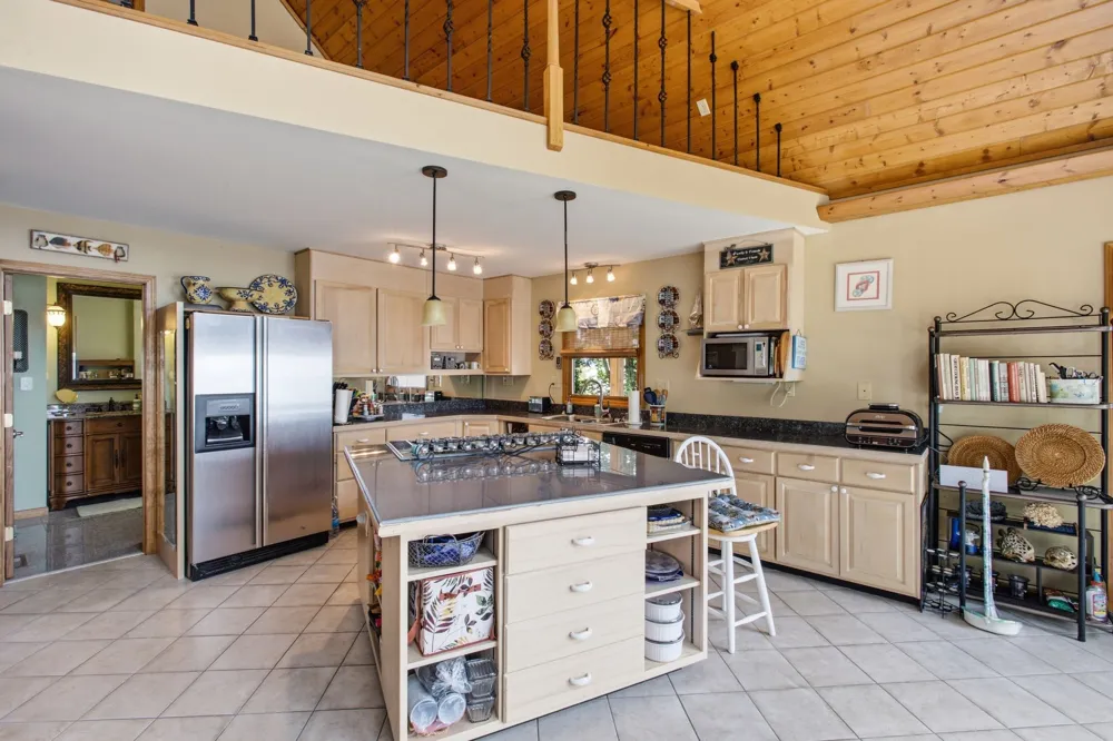 421 Bluff Point Ln Waverly, TN 37185