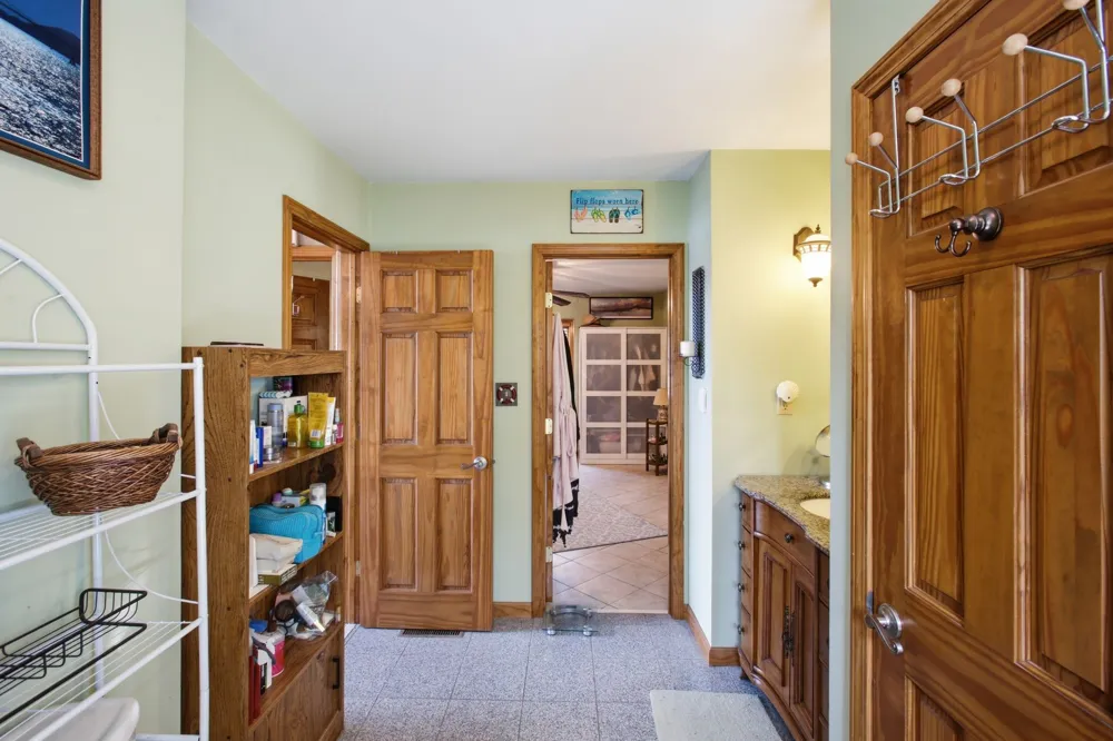 421 Bluff Point Ln Waverly, TN 37185
