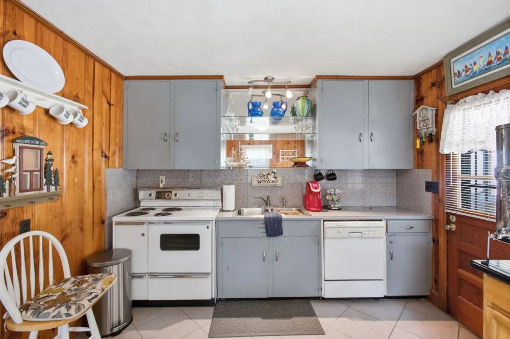 421 Bluff Point Ln Waverly, TN 37185