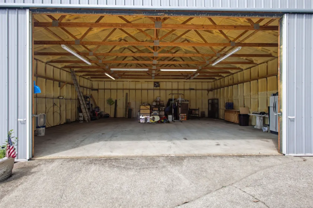 421 Bluff Point Ln Waverly, TN 37185