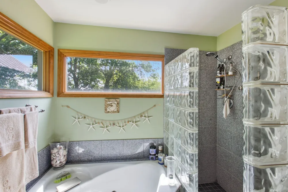 421 Bluff Point Ln Waverly, TN 37185